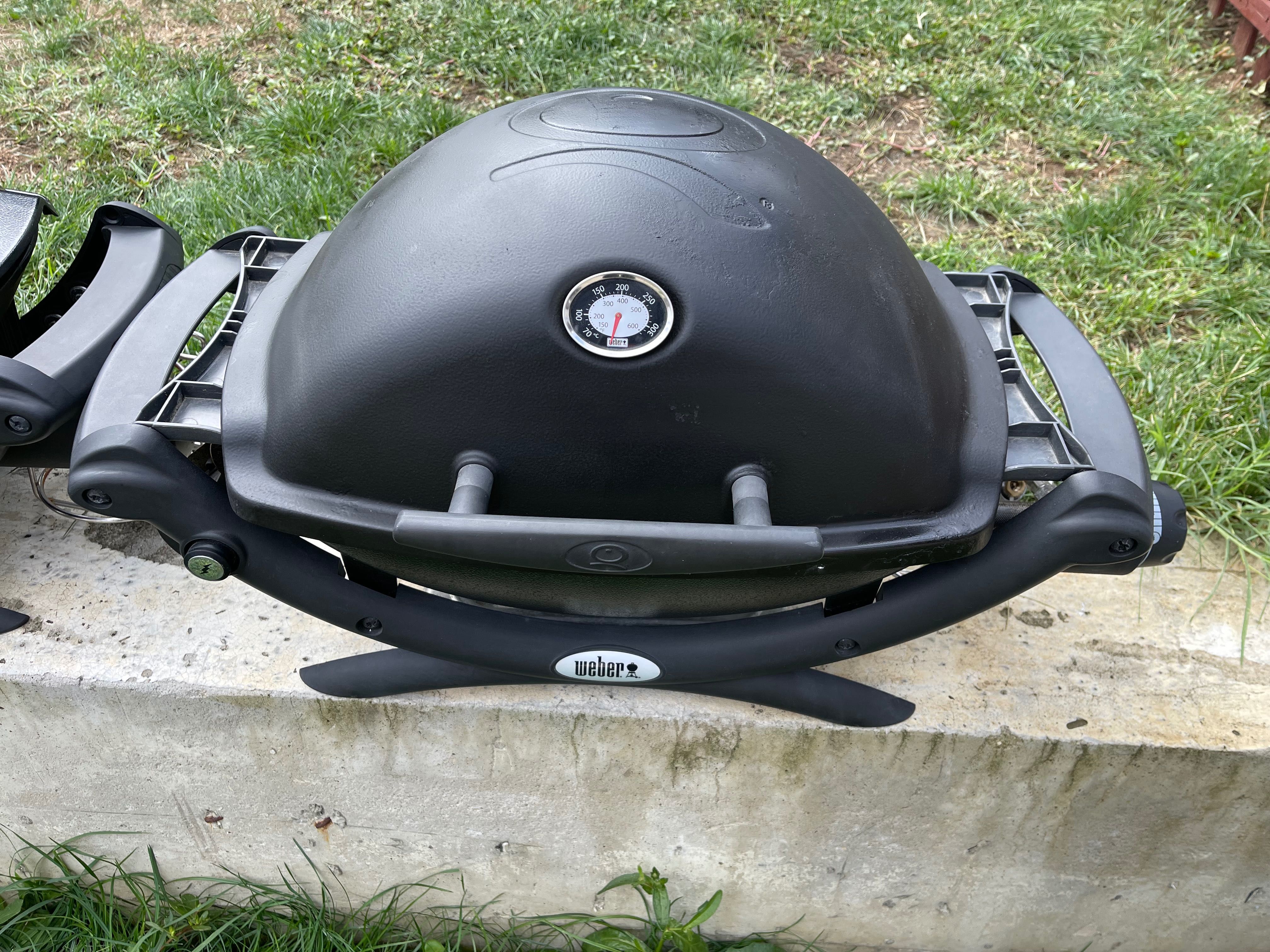 Барбекю на газ Weber Q1000/Q1200