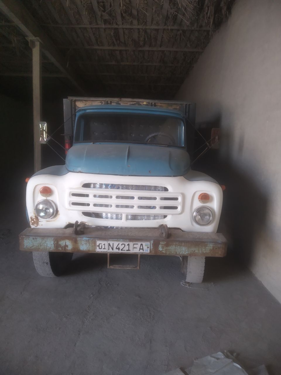 ZIL sotiladi 138 A 1979.yIL