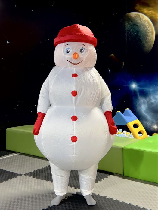 продаеться костюмы