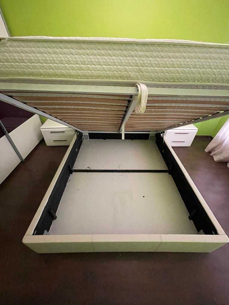 Спалня с подматрачна рамка и матрак MAGNIFLEX