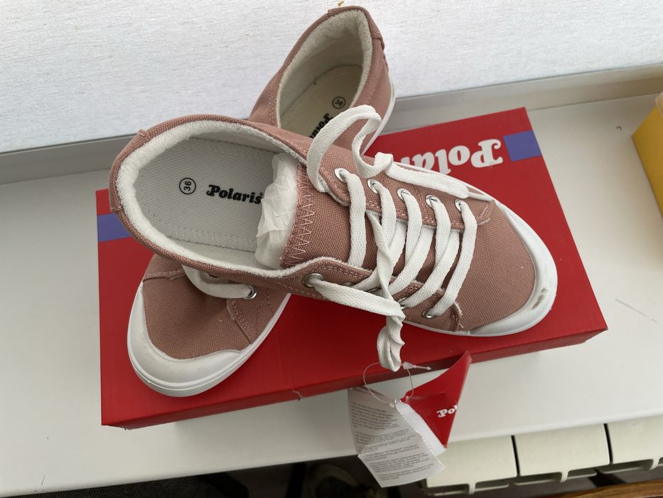 Продам кеды. Продам. Продам.