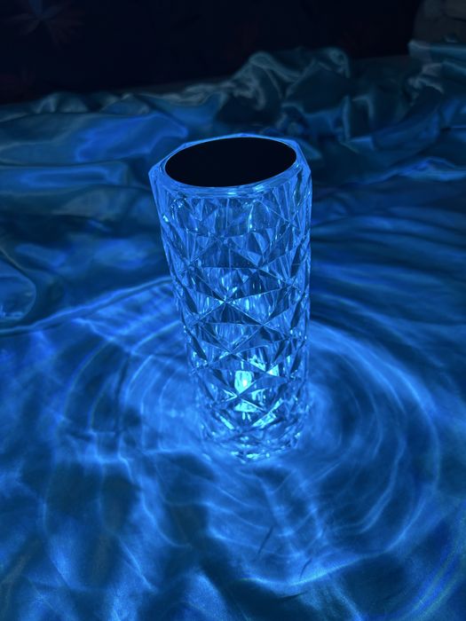 Lumina cu relecomanda , functioneaza pana la 6 ore fara fir
