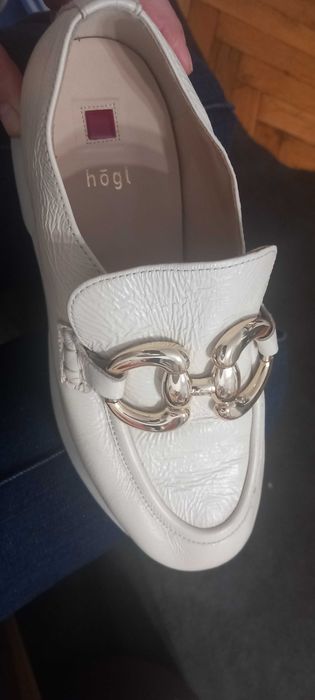 Страхотни Уолфъри Hogl