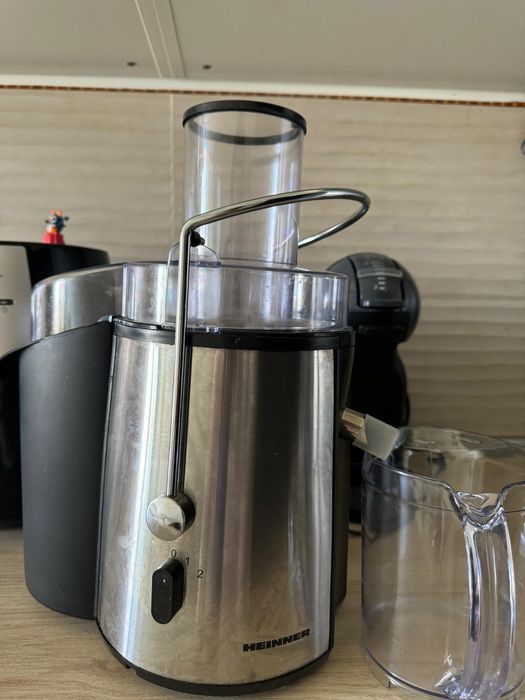 Storcator de fructe si legume Heinner