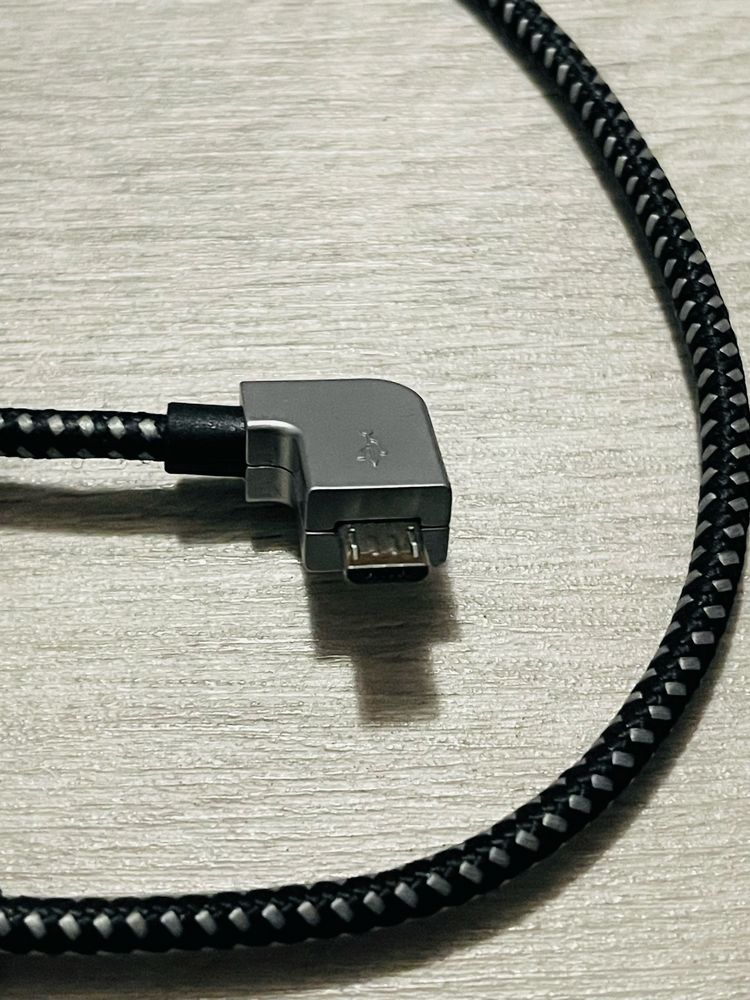 Оригинален кабел за зареждане на Digital Key BMW