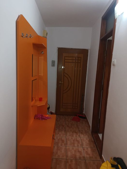 Apartament 2 camere decomandat zona hotel Traian