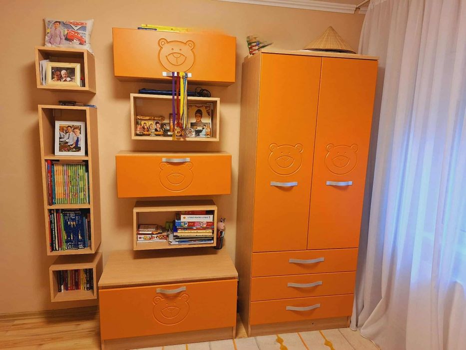 Mobila camera copil din MDF si birou mare