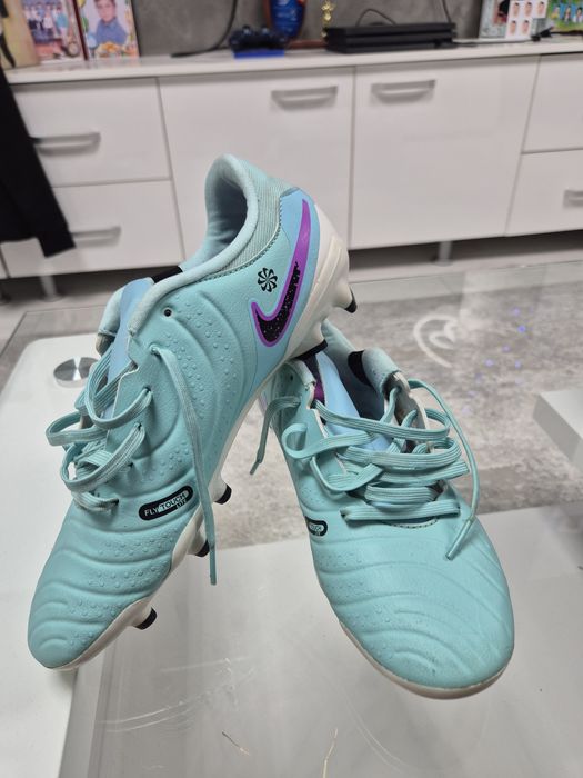 Ghete de fotbal nike