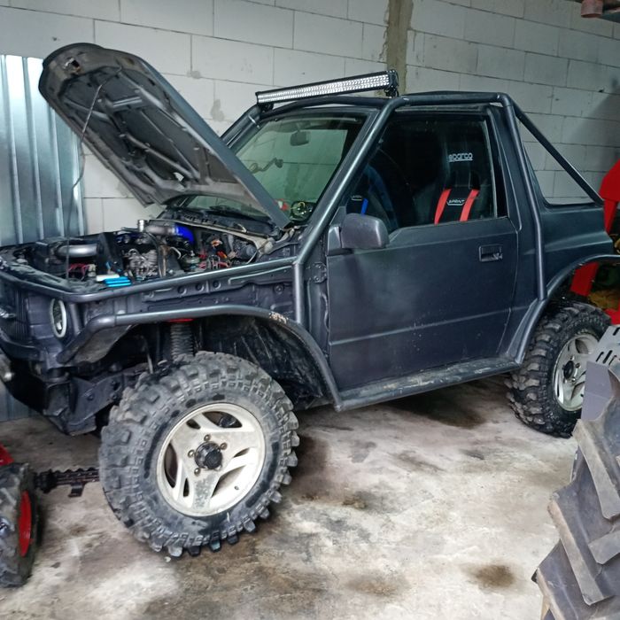 Vând Suzuki Vitara motor audi AFN 1.9tdi