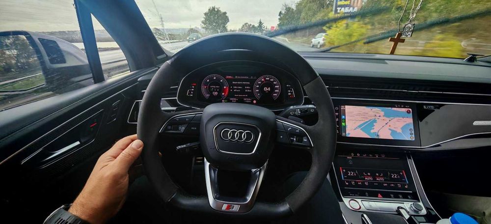 Волан за Ауди SQ7