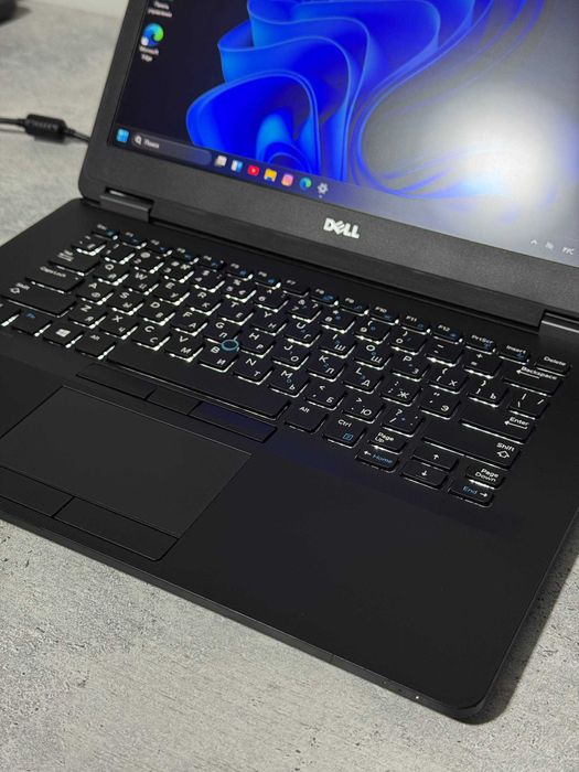 Kuchli Noutbuk Dell Latitude