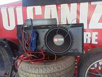 Vând bass JBL 1000 watts