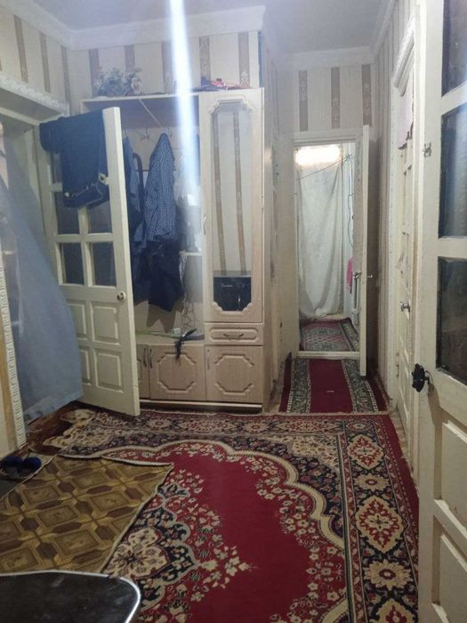 Срочно 3 хонали 1 каватда кирпичный квартира сотилади Тожимахал