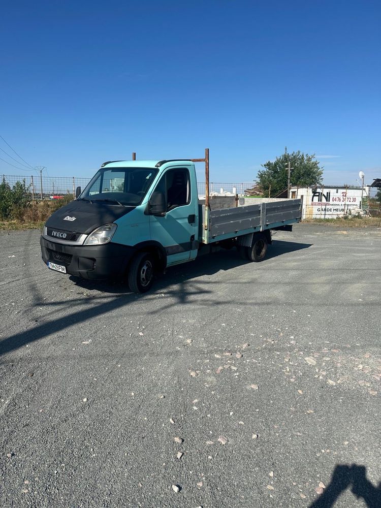 Vand Iveco 35c 15 dailt cu lada