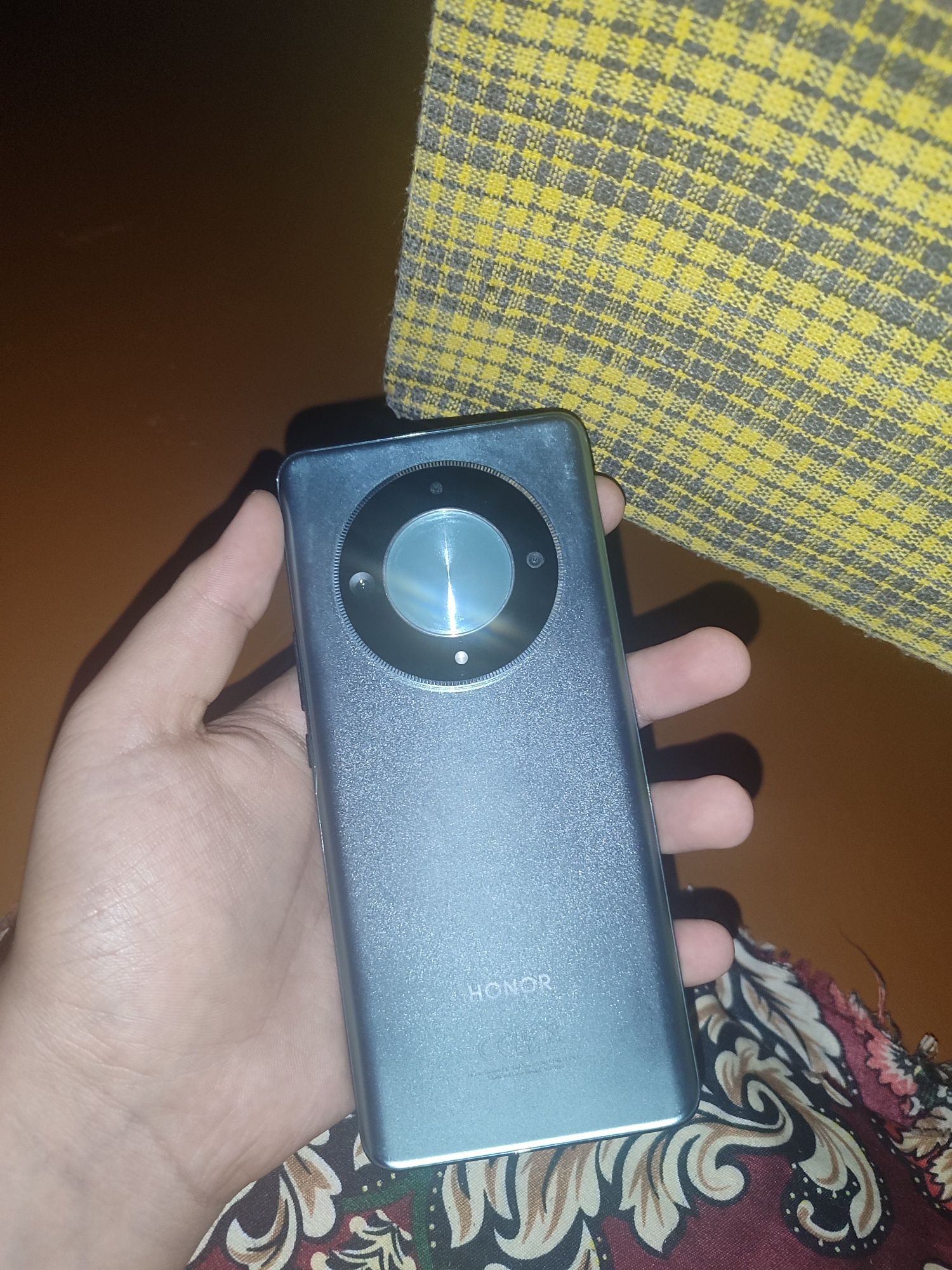 Honor x9b в идеальном состоянии