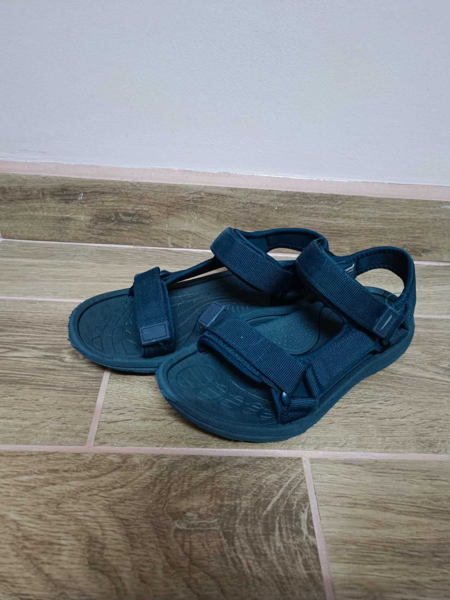 Детски сандали SPRANDI