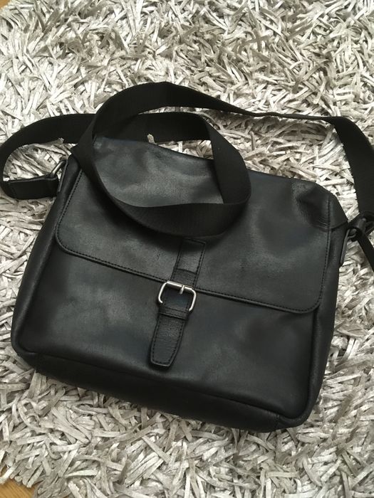 Accesoriu laptop,geanta postas, ofice,piele  Lloyd,ca noua