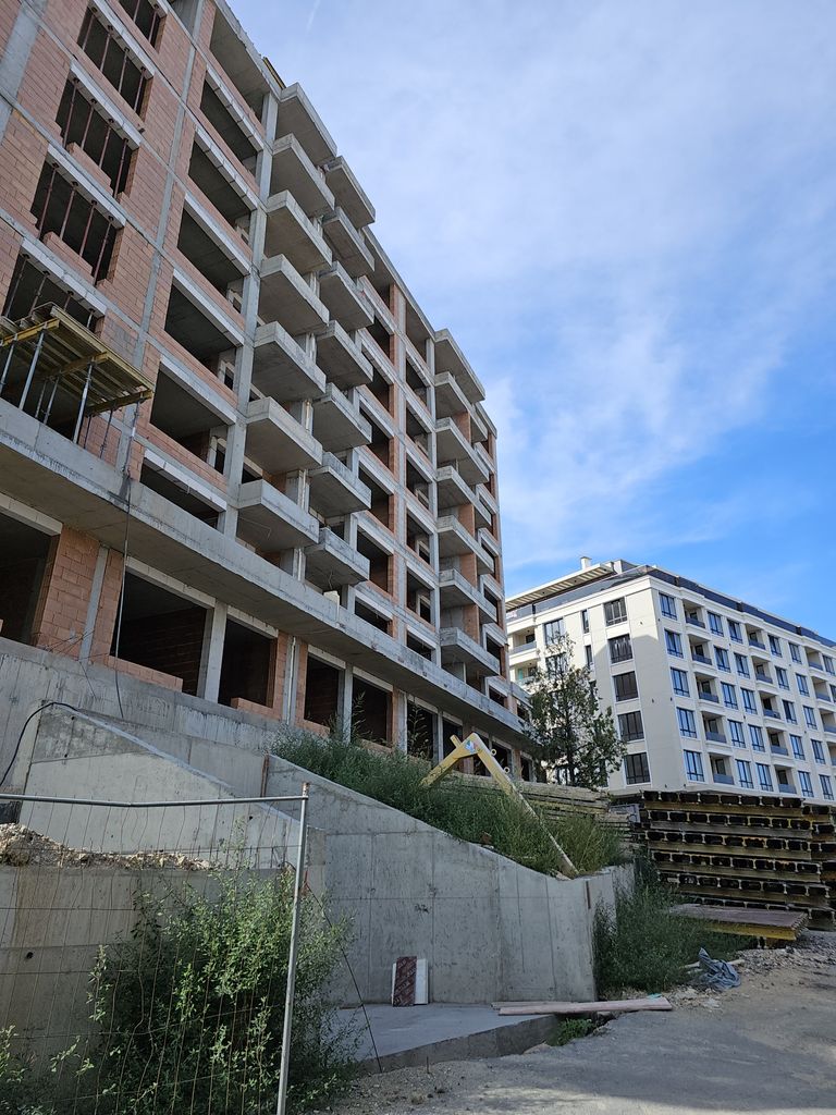 Продава се Двустаен апартамент в Стара Загора, Била - 67 кв.м за 1083 €/кв.м - Снимка #9