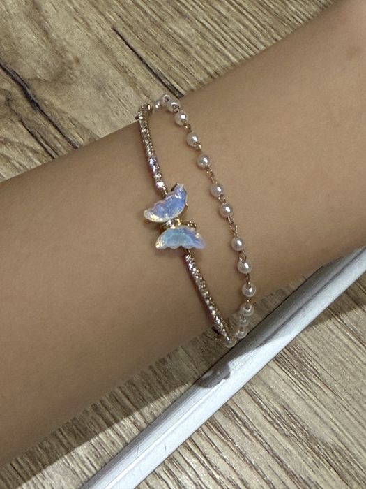 Браслет с бабочкой - аккуратный, нежный дизайн