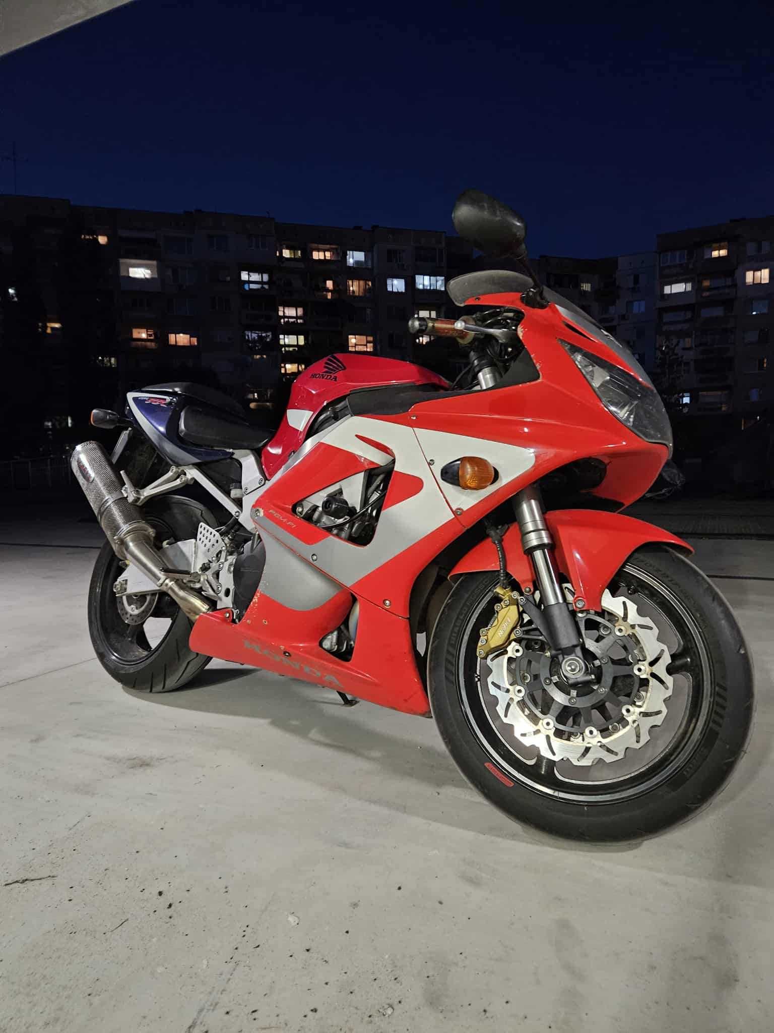 Honda CBR 929 Fireblade 31 000 км отлично тех. състояние