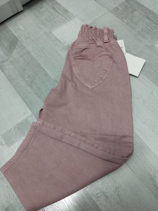 Blugi fetițe, de culoare roz-moviu, marca Zara, mărime 5ani
