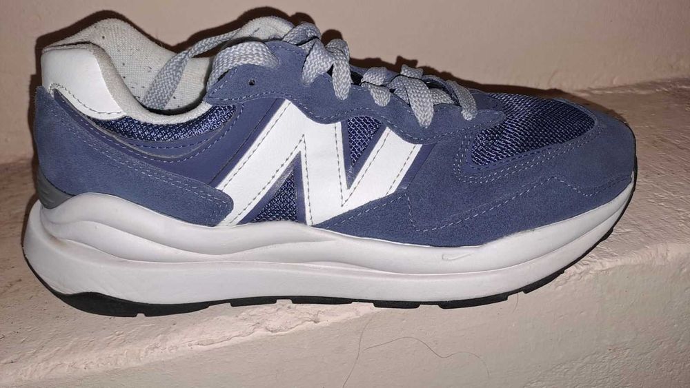 маратонки New Balance
