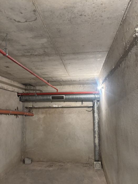 Продавам подземен гараж, бул. Пещерско шосе