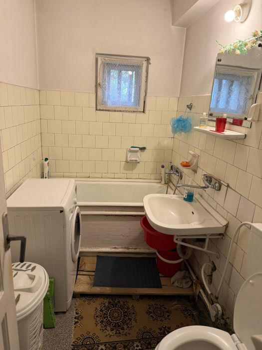 Vând apartament 3 camere Cina