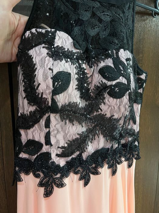 Дълга официална рокля