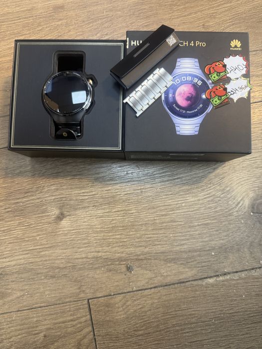 Huawei watch 4 pro grade titaniun Перфектен!
