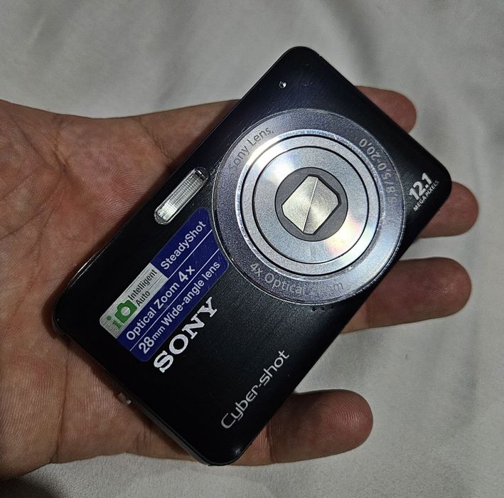 Цифровой фотоаппара Sony Cyber-Shot