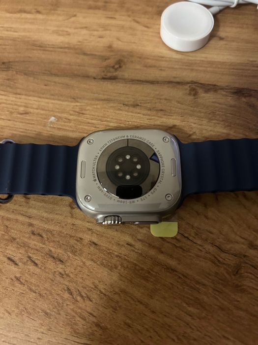 Apple Watch Ultra 49mm titanium