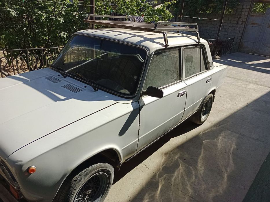 Vaz 21011  sotiladii