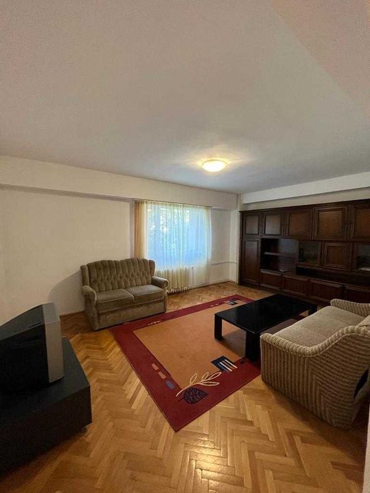 Vand apartament 3 camere vis-a-vis de Spitalul Judetean Oradea