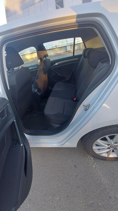 Vând Volkswagen golf 7