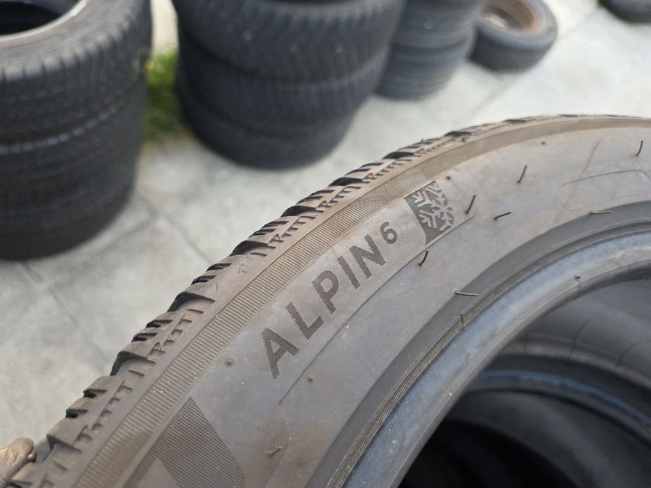 4бр Зимни гуми 205 55 19 - Michelin