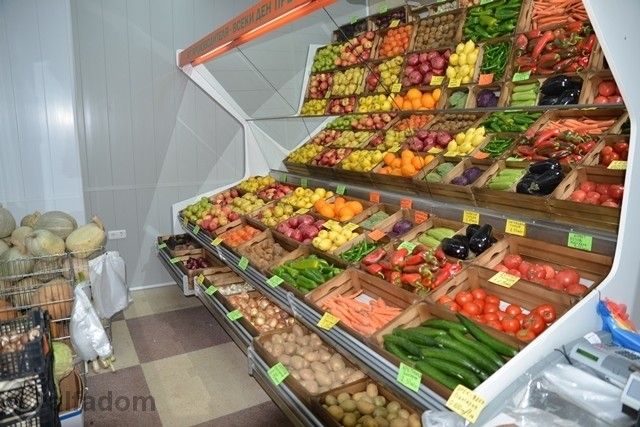 Щайги за търговско обзавеждане