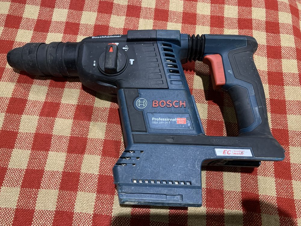 Bosch GBH 18V-26 F/безчетков перфоратор със сменяема глава/