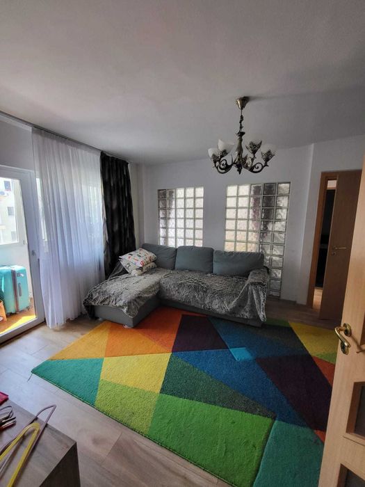 apartement 4 camere cu centrala proprie bloc 1981