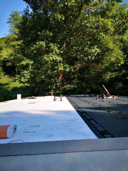 Sisteme pluviale, reparatii acoperisuri, montaj acoperisuri