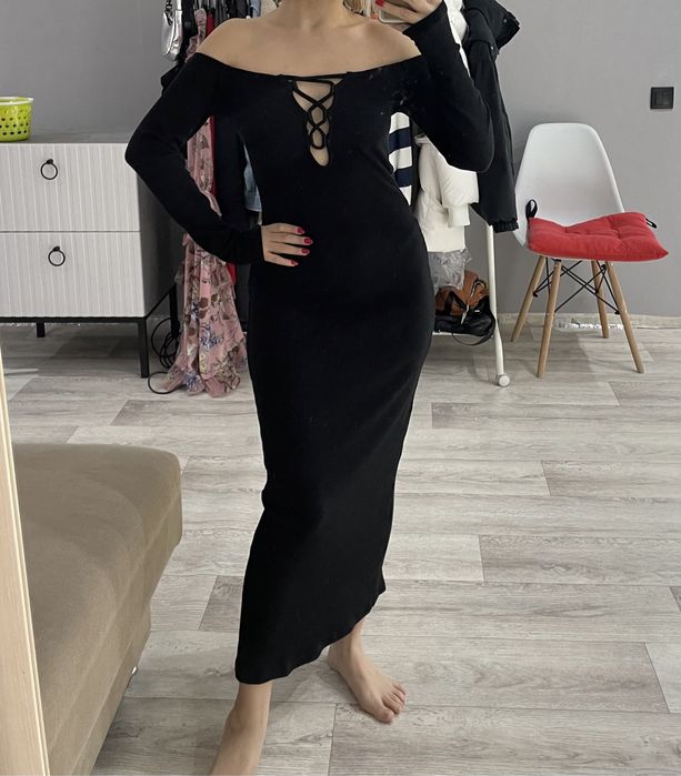 Продам платье размер S