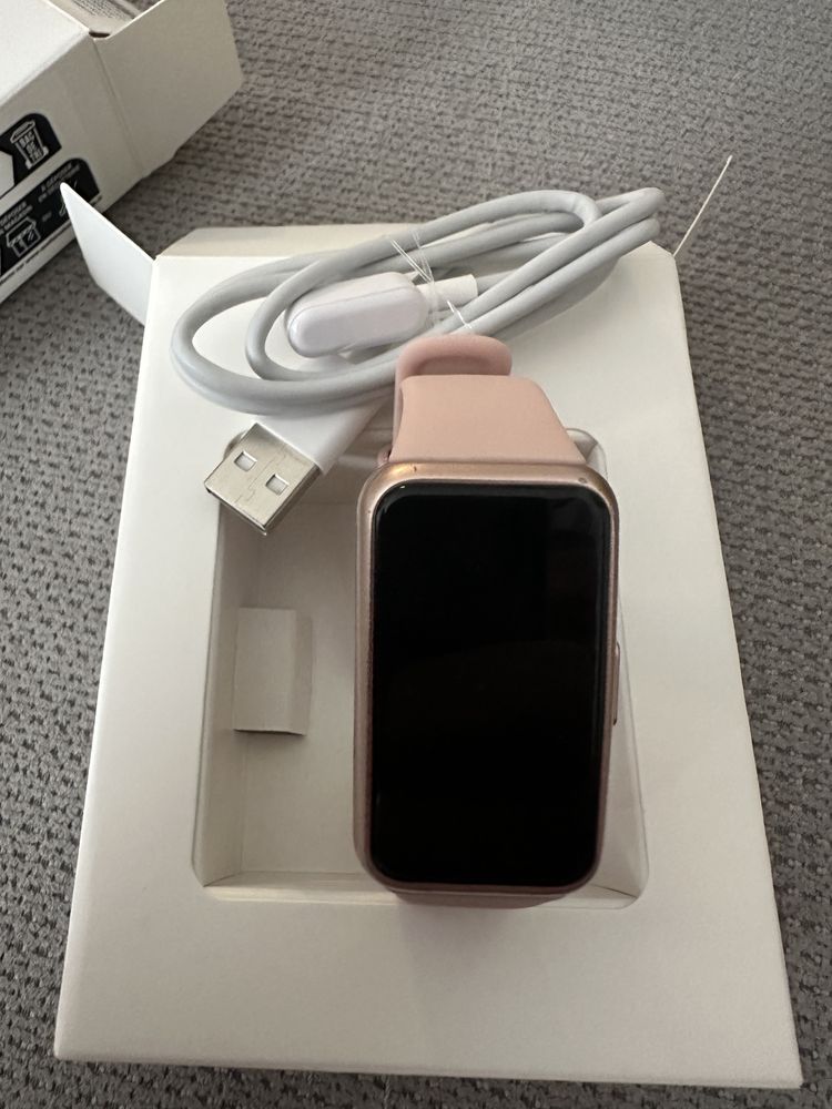 Huawei band 7 - розов