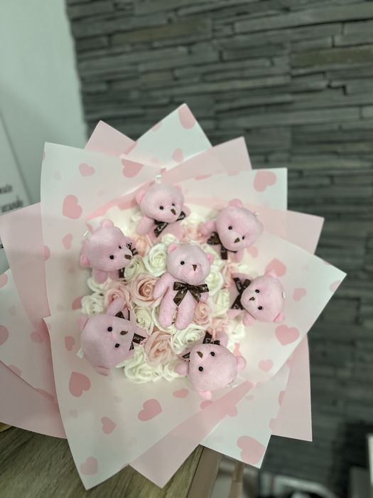 Buchet 37 trandafiri cu ursuleti