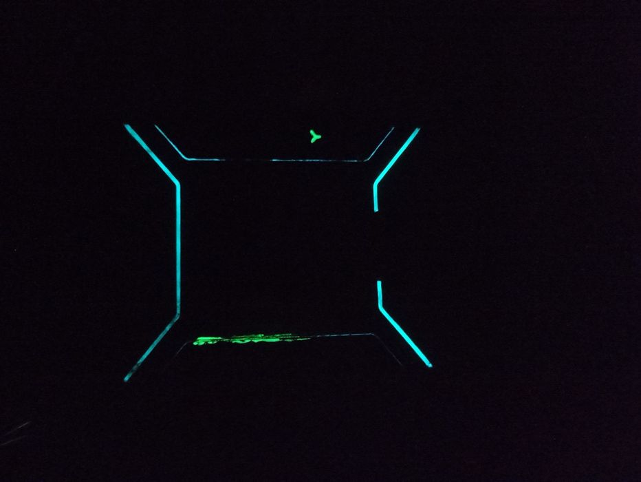 светится в темноте