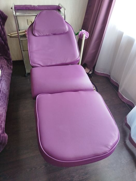 Продам Косметологическую кушетку