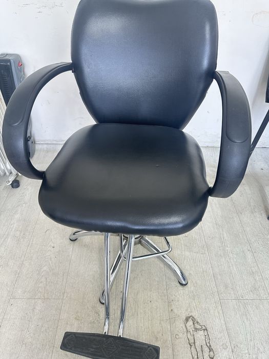 Кресло парикмахерский