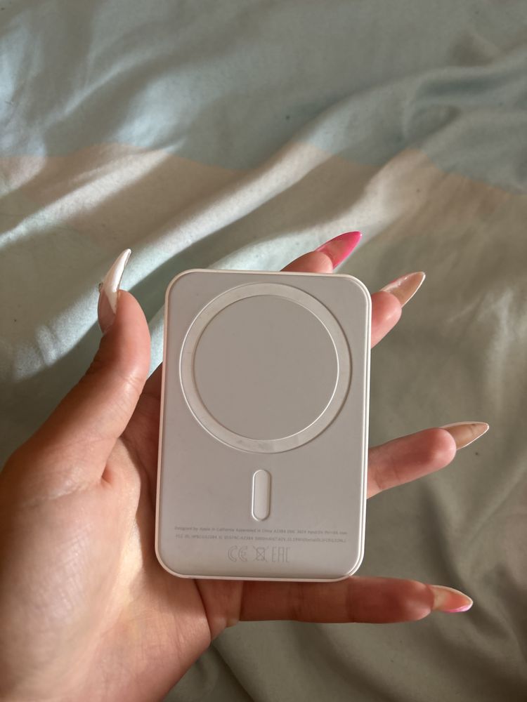 Оригинална Magsafe преносима батерия на Apple
