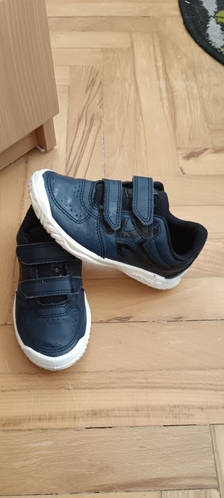 Vând pantofi sport copii mărimea 27