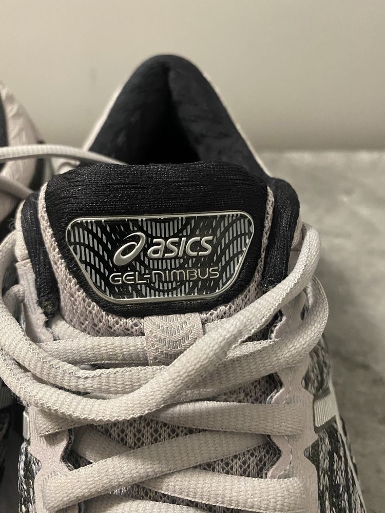 Маратонки Asics 37номер