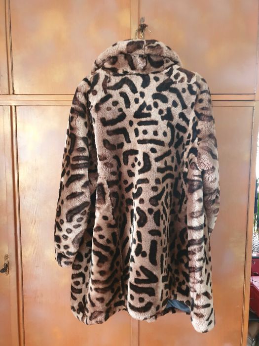 vand haina de blana, de oaie, monton d'ore.